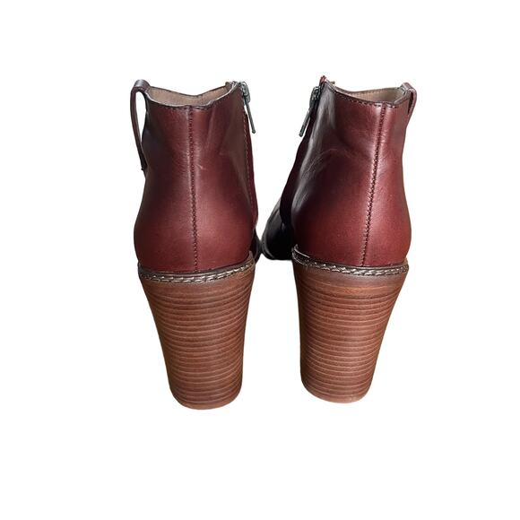 Rivet & Thread  Burgundy Ankle Boots Size 10 - Picture 6 of 11